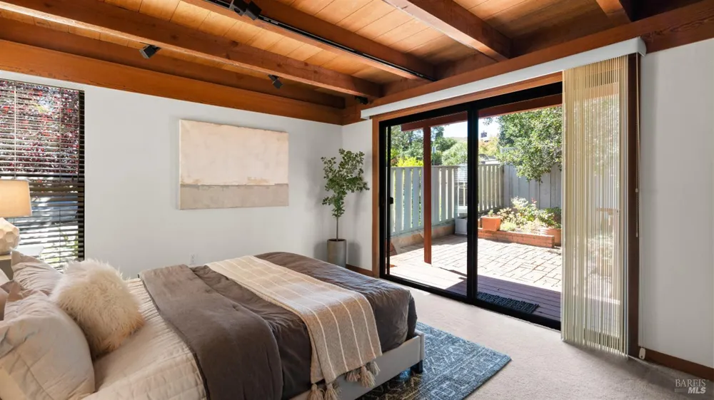 2312 Laguna Vista Drive Novato, CA 94945