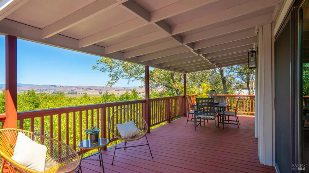 2312 Laguna Vista Drive Novato, CA 94945
