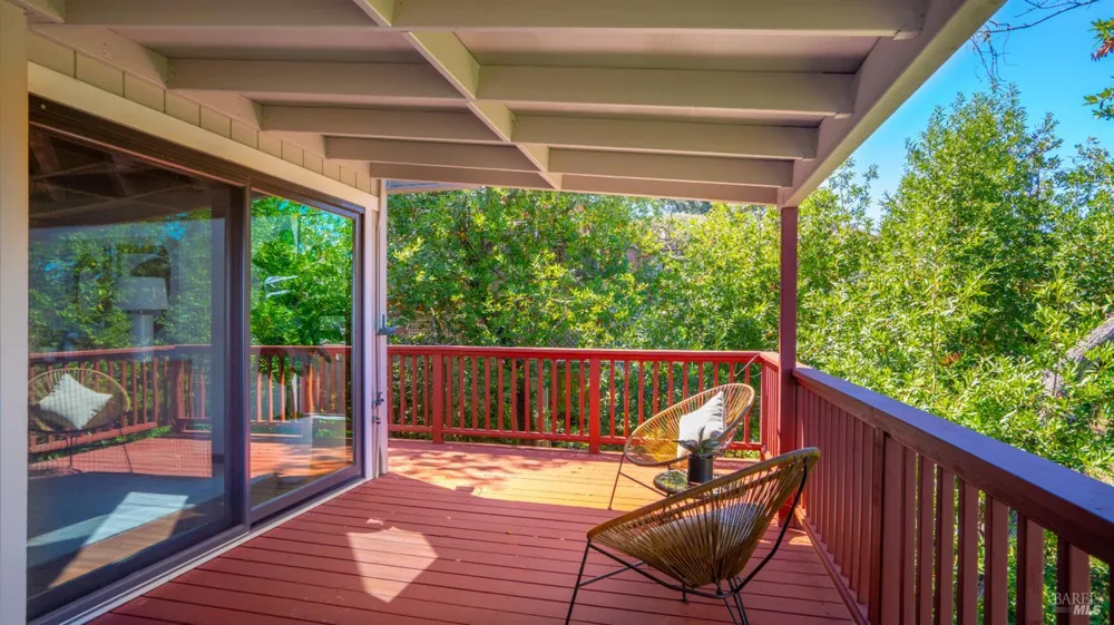 2312 Laguna Vista Drive Novato, CA 94945