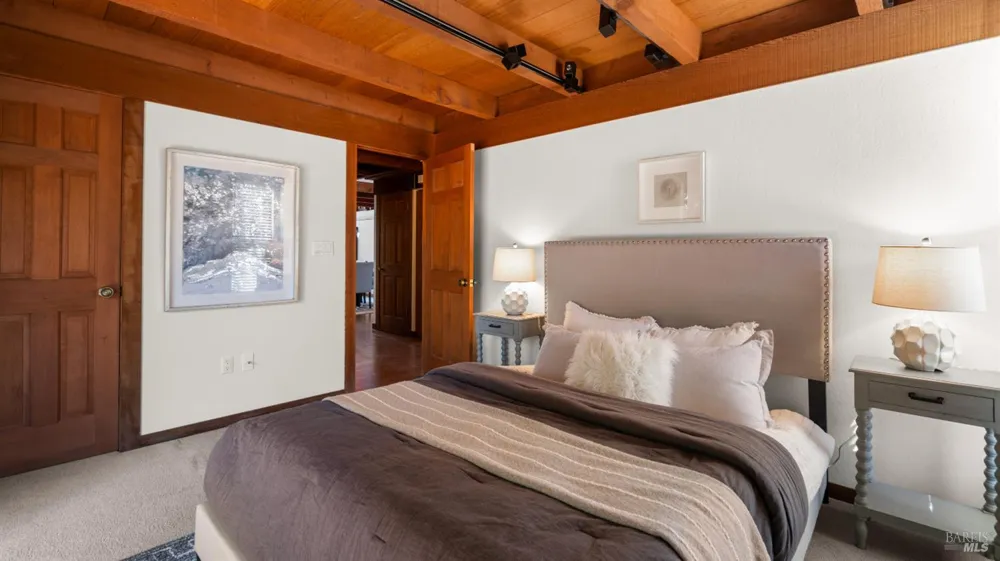 2312 Laguna Vista Drive Novato, CA 94945