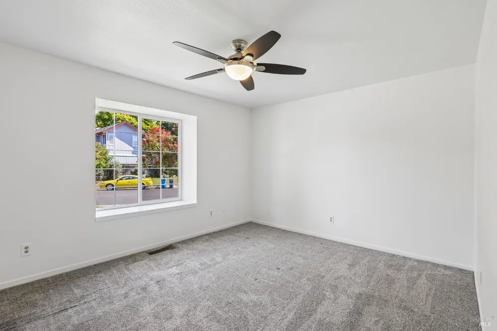 1443 Dandelion Way Petaluma, CA 94954