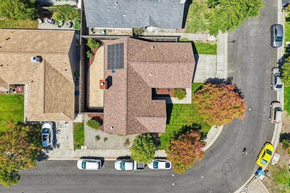1443 Dandelion Way Petaluma, CA 94954