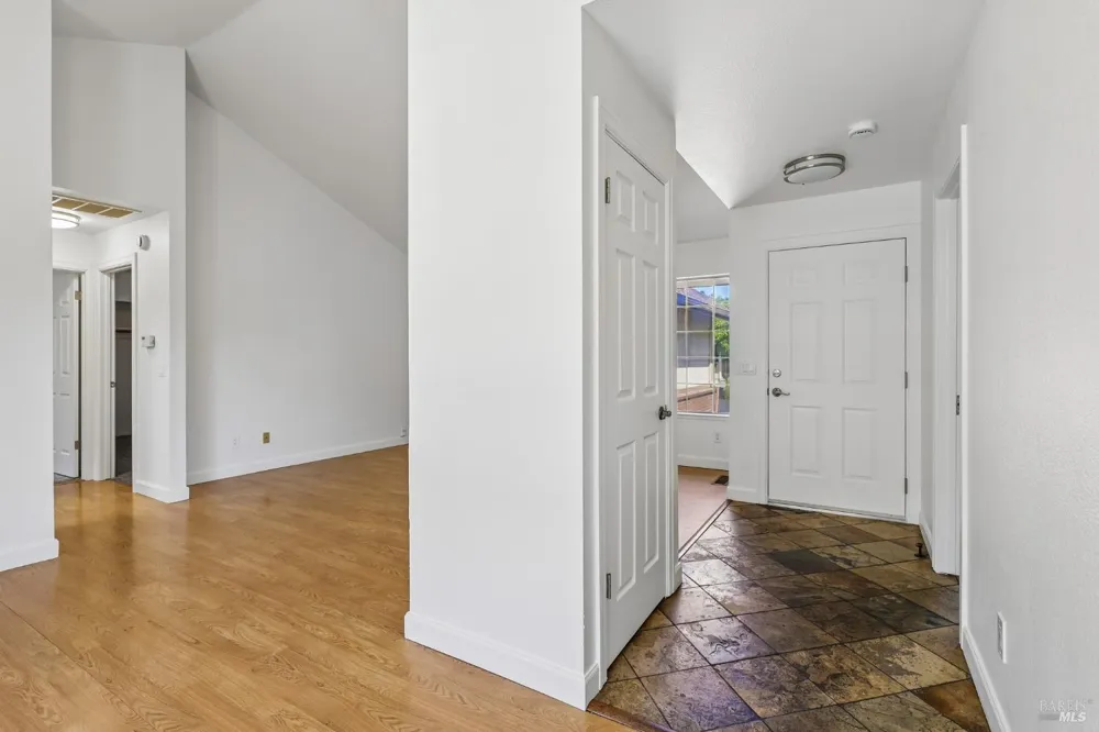1443 Dandelion Way Petaluma, CA 94954