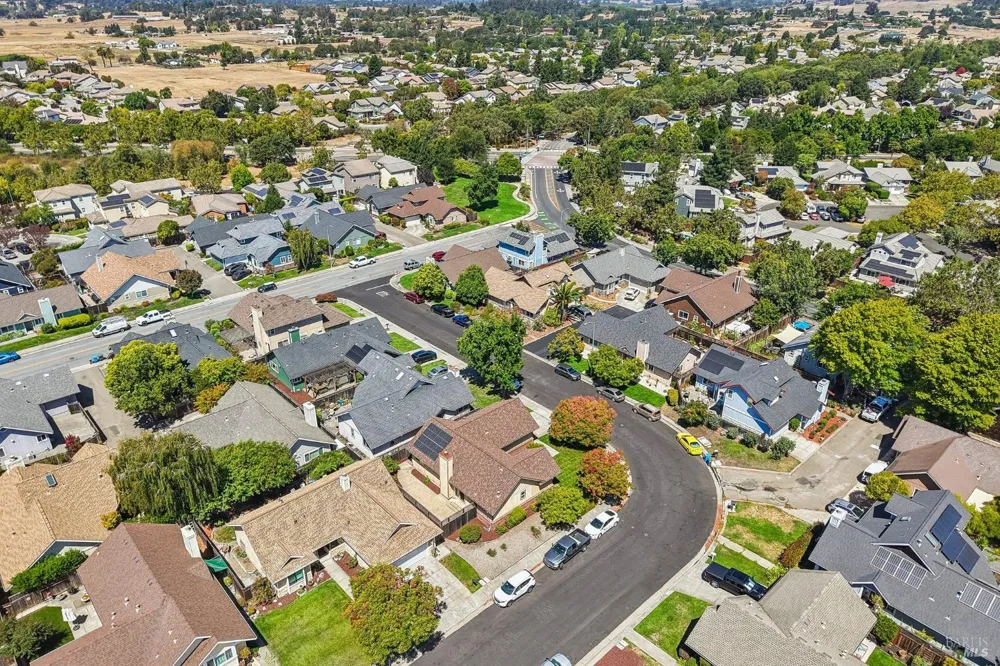 1443 Dandelion Way Petaluma, CA 94954