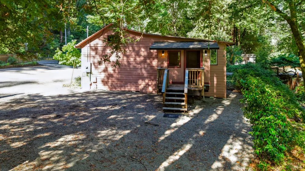 10131 Hwy 116 Forestville, CA 95436