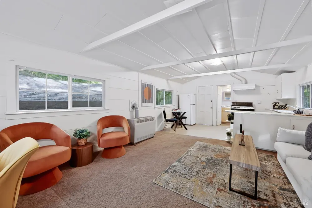 10131 Hwy 116 Forestville, CA 95436