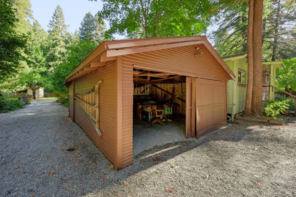 10131 Hwy 116 Forestville, CA 95436