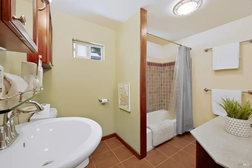 10131 Hwy 116 Forestville, CA 95436