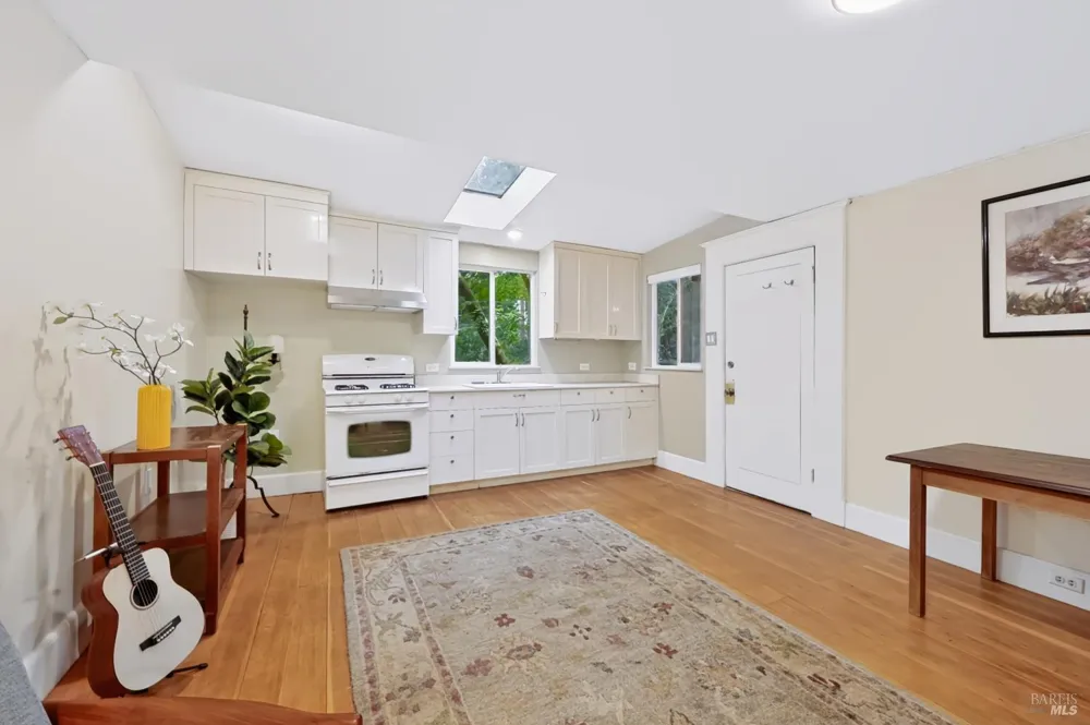 10131 Hwy 116 Forestville, CA 95436