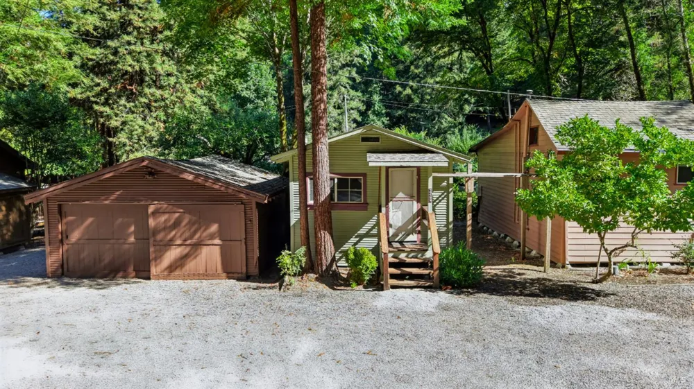 10131 Hwy 116 Forestville, CA 95436