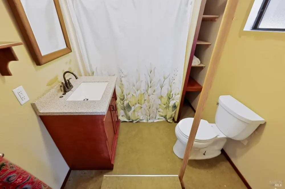 10131 Hwy 116 Forestville, CA 95436