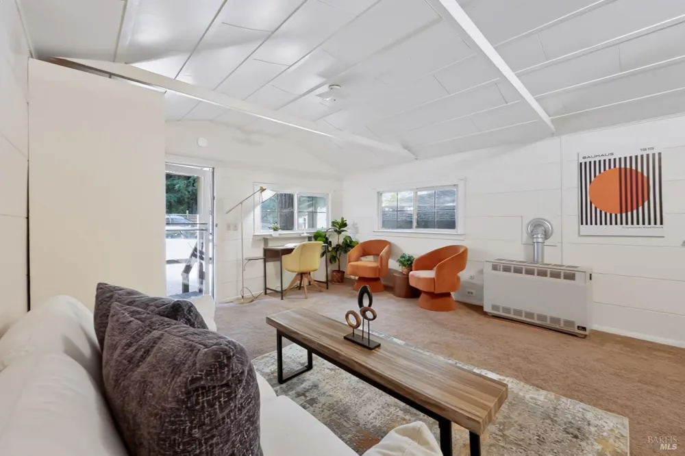 10131 Hwy 116 Forestville, CA 95436