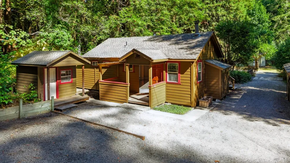 10131 Hwy 116 Forestville, CA 95436