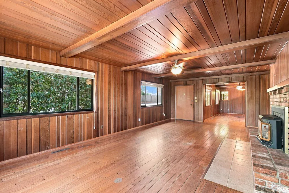 815 Blessing Way Sebastopol, CA 95472