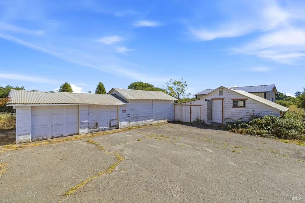 815 Blessing Way Sebastopol, CA 95472