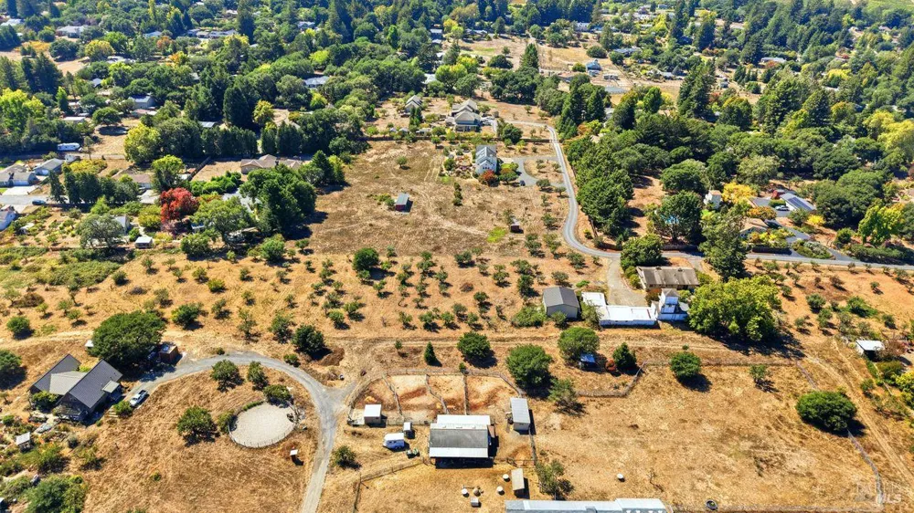 815 Blessing Way Sebastopol, CA 95472