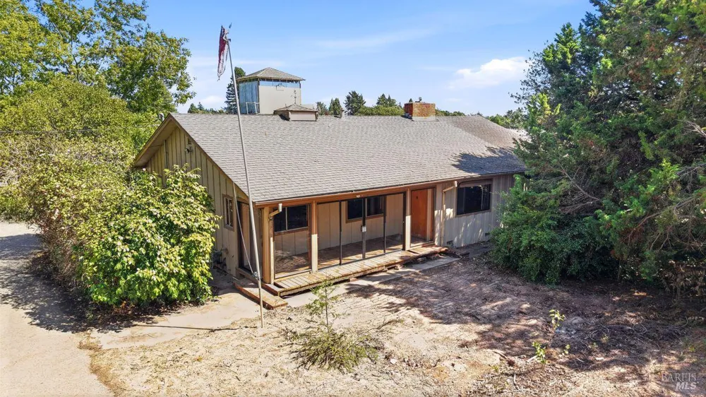 815 Blessing Way Sebastopol, CA 95472