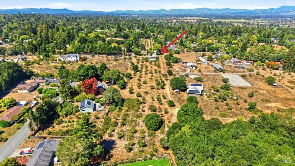815 Blessing Way Sebastopol, CA 95472
