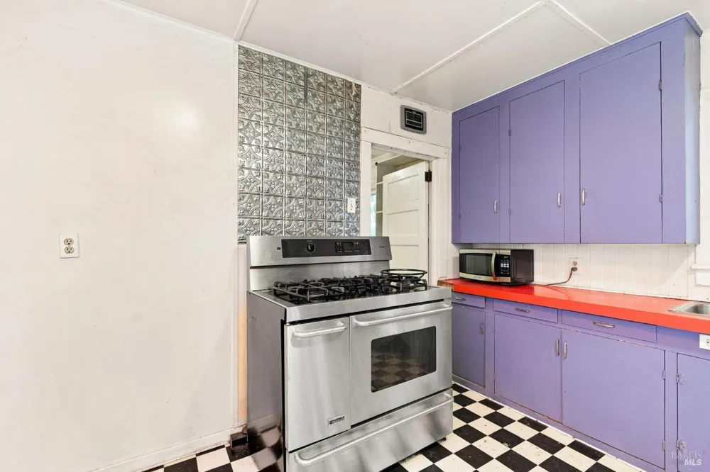 15400 Canyon 3 Road Guerneville, CA 95446
