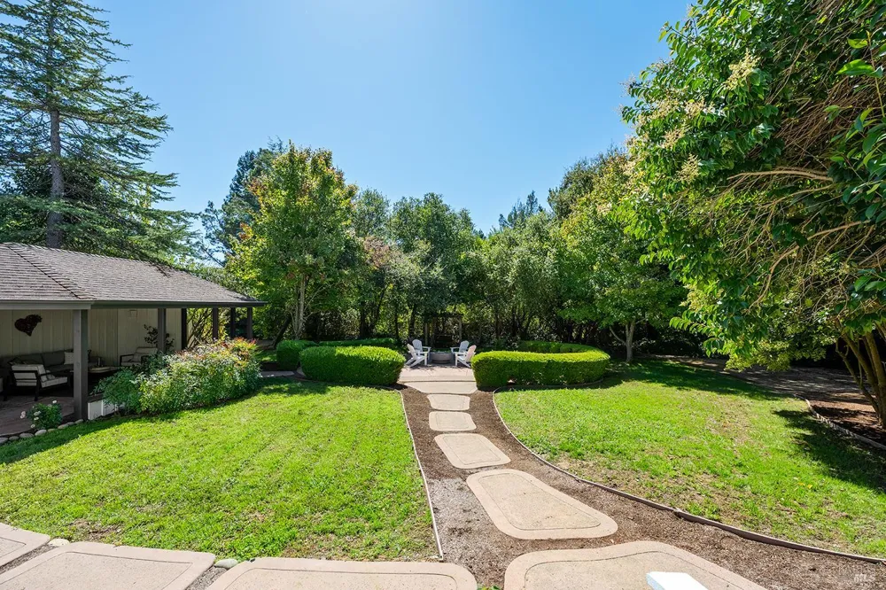 1470 High School Road Sebastopol, CA 95472