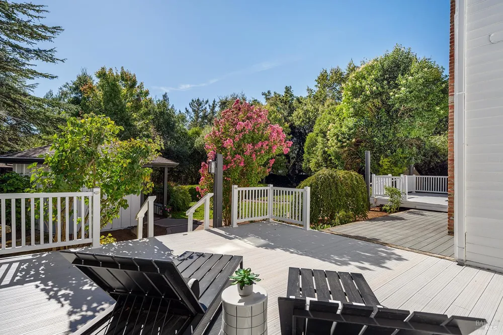 1470 High School Road Sebastopol, CA 95472