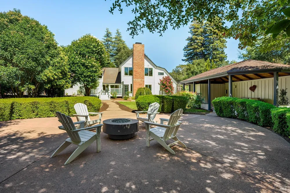 1470 High School Road Sebastopol, CA 95472