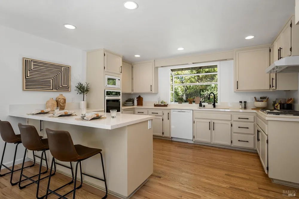 1470 High School Road Sebastopol, CA 95472