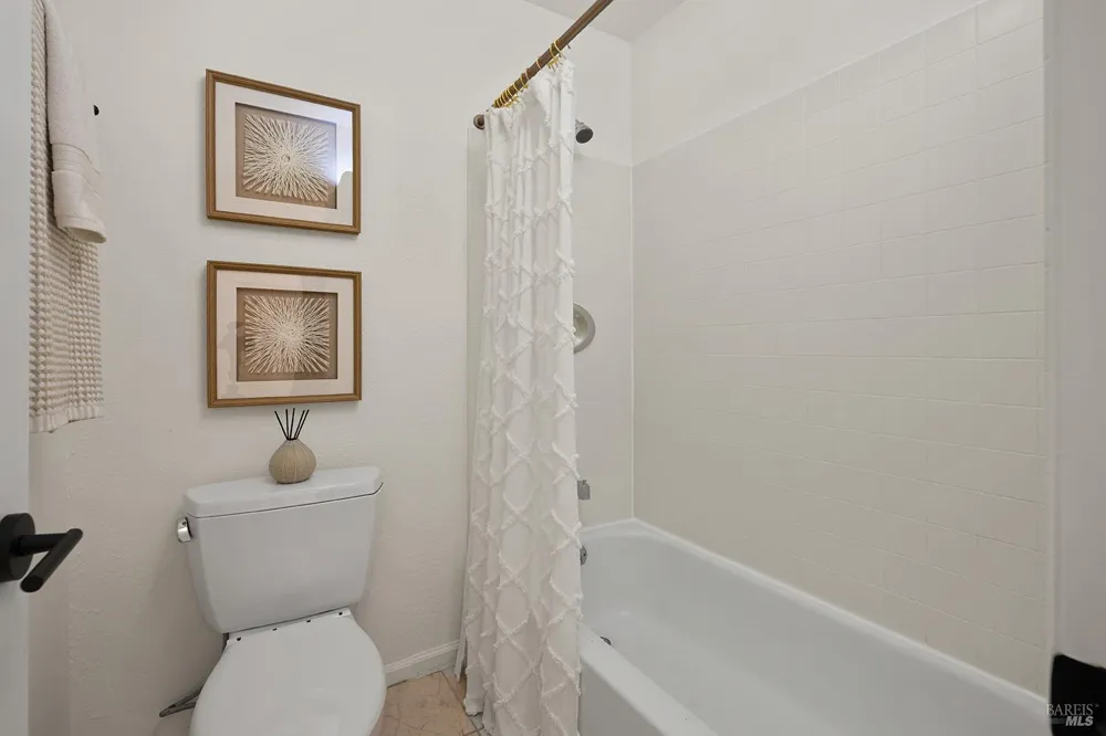 1470 High School Road Sebastopol, CA 95472