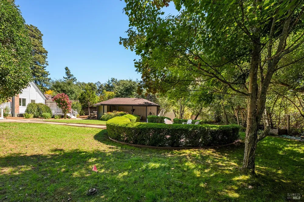 1470 High School Road Sebastopol, CA 95472