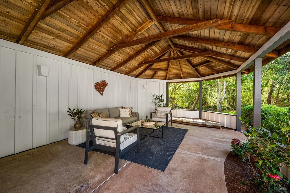 1470 High School Road Sebastopol, CA 95472