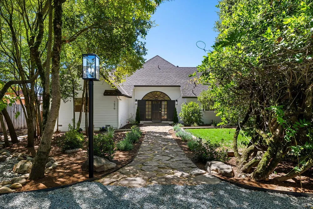 1470 High School Road Sebastopol, CA 95472