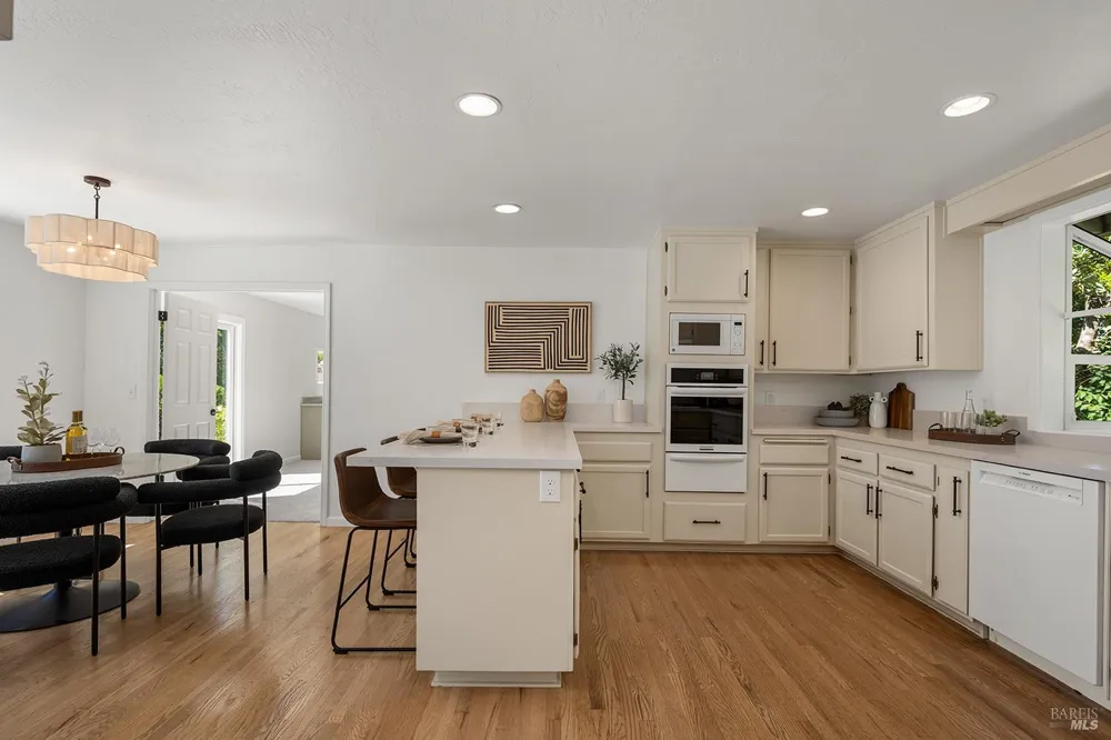 1470 High School Road Sebastopol, CA 95472