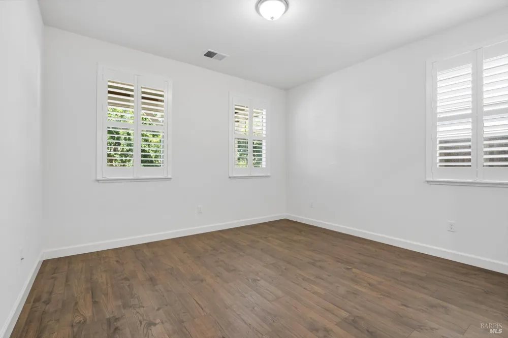 7436 Wendy Drive Rohnert Park, CA 94928