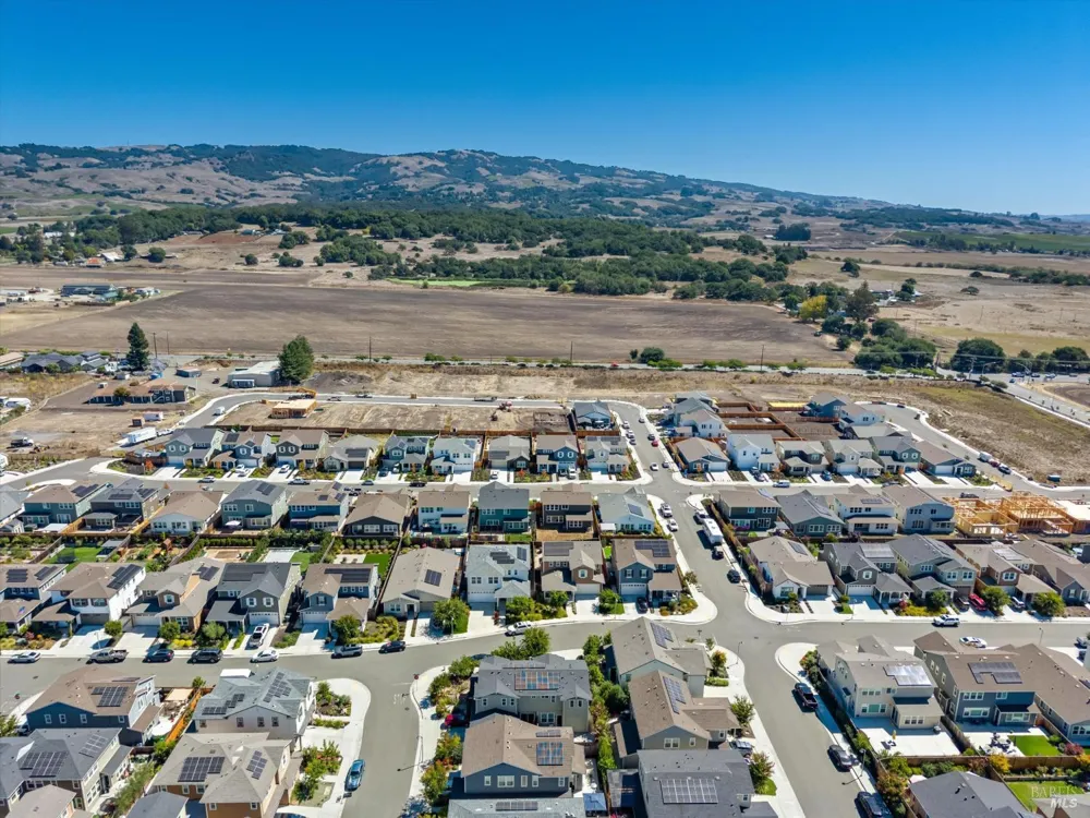 7436 Wendy Drive Rohnert Park, CA 94928