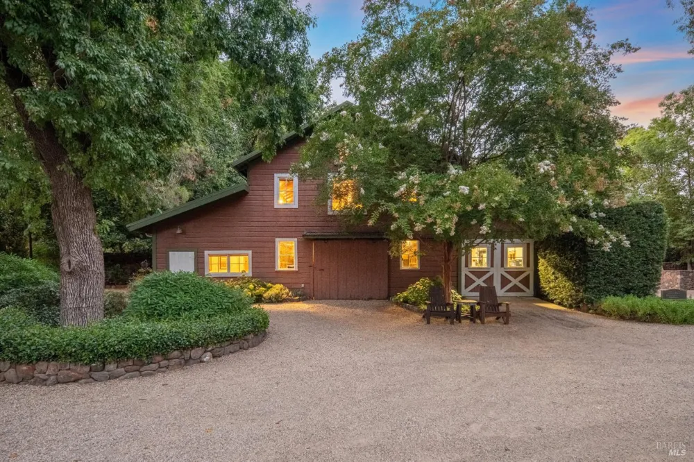 3242 Silverado Trail St. Helena, CA 94574