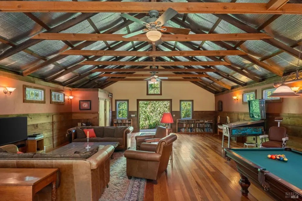 3242 Silverado Trail St. Helena, CA 94574