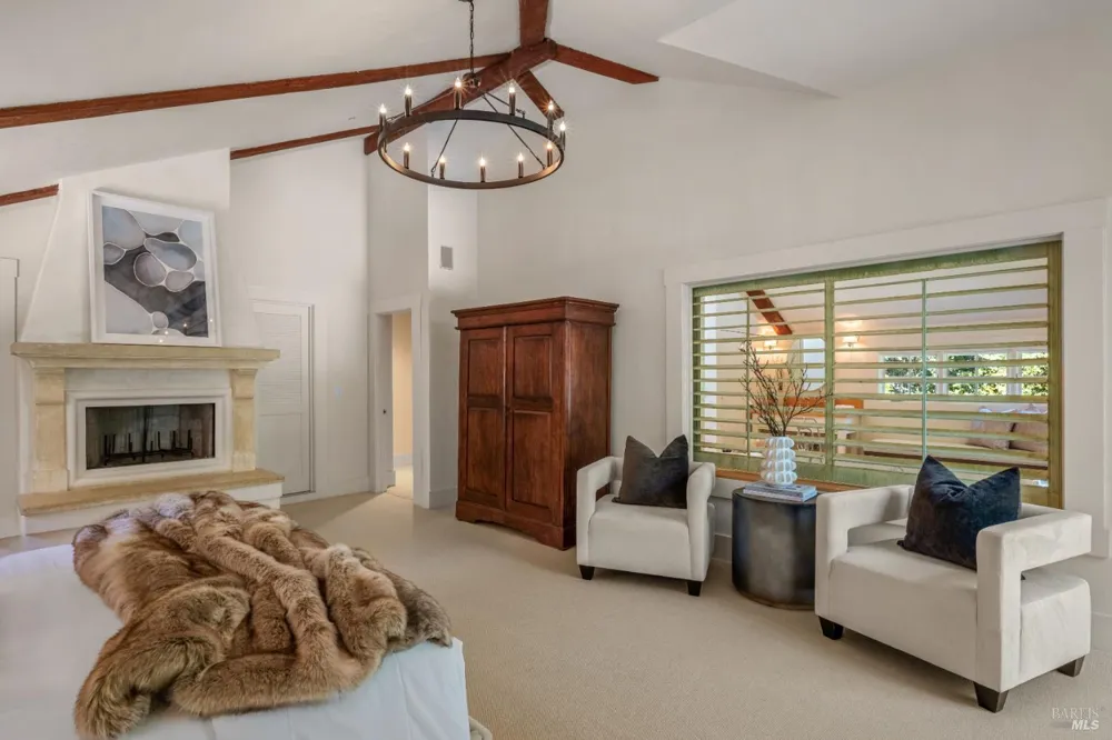 3242 Silverado Trail St. Helena, CA 94574