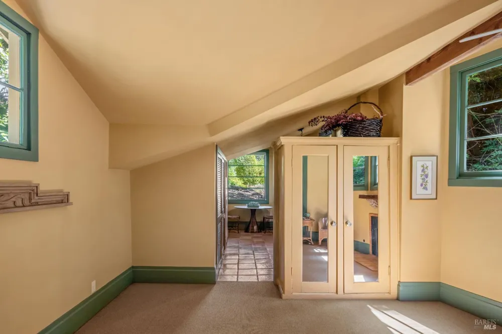 3242 Silverado Trail St. Helena, CA 94574