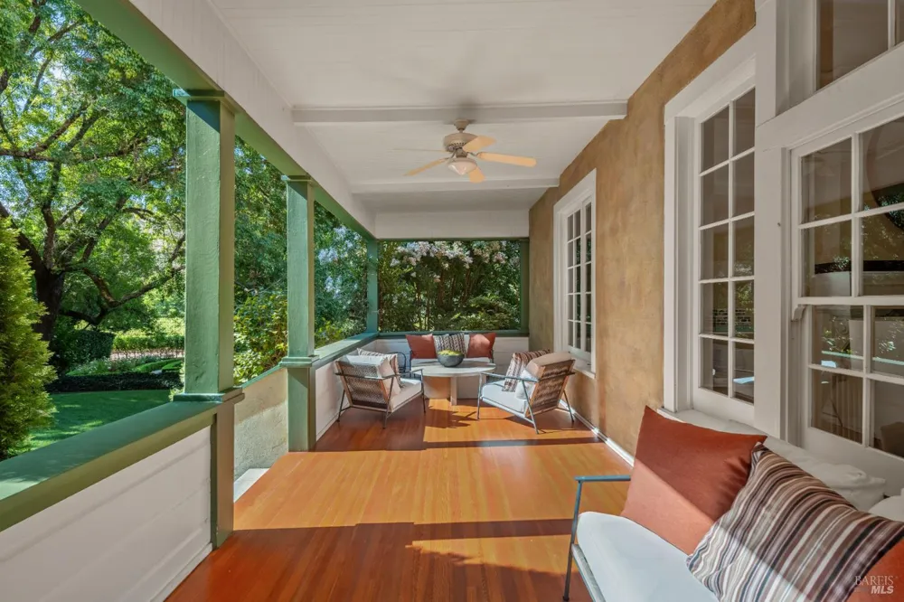 3242 Silverado Trail St. Helena, CA 94574