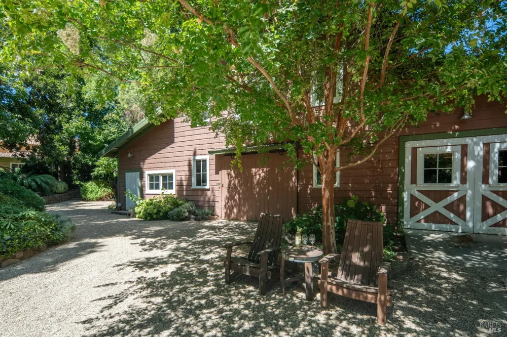 3242 Silverado Trail St. Helena, CA 94574