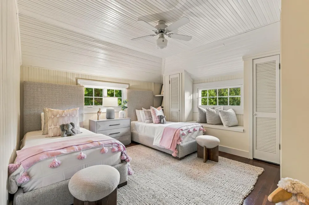 3242 Silverado Trail St. Helena, CA 94574
