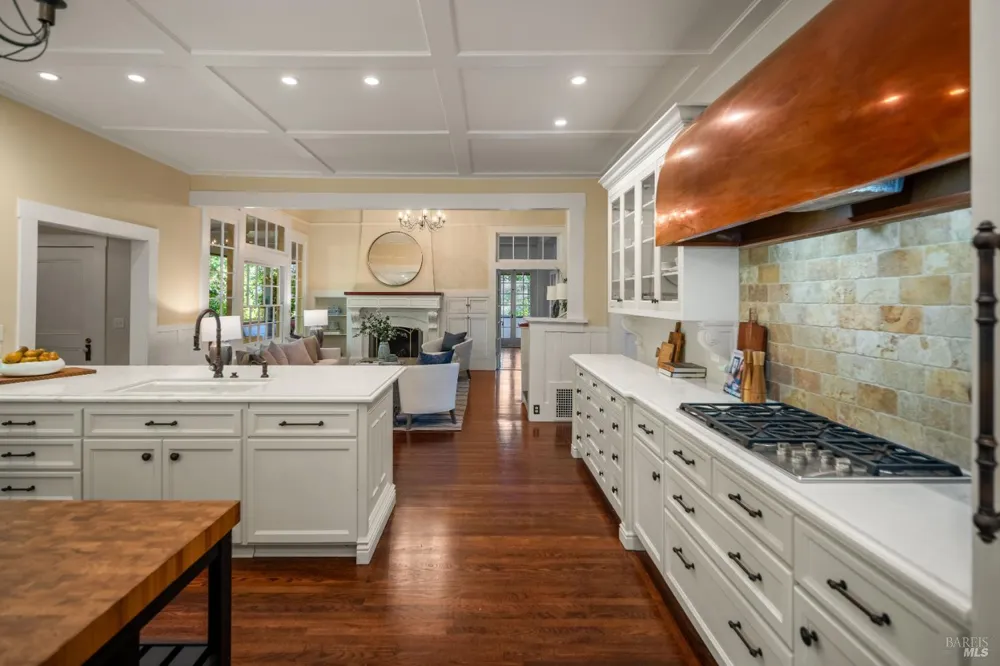3242 Silverado Trail St. Helena, CA 94574