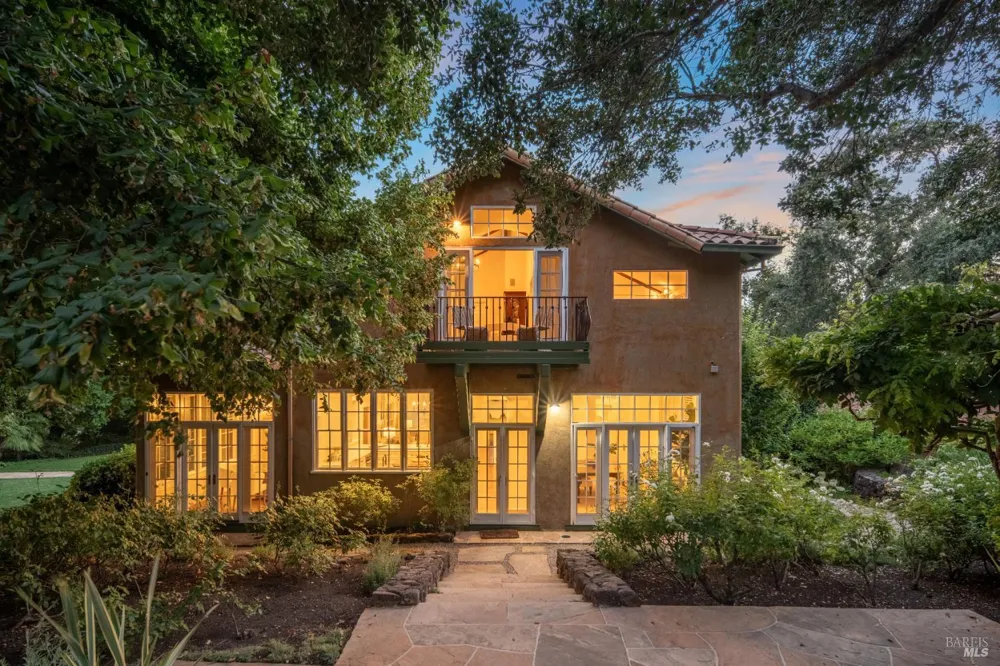 3242 Silverado Trail St. Helena, CA 94574