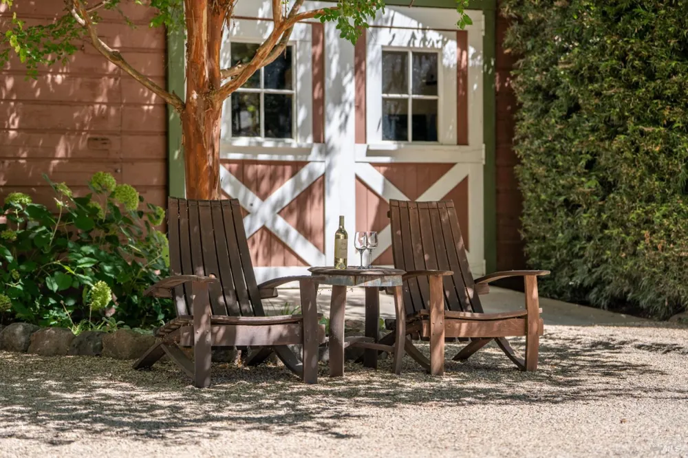 3242 Silverado Trail St. Helena, CA 94574