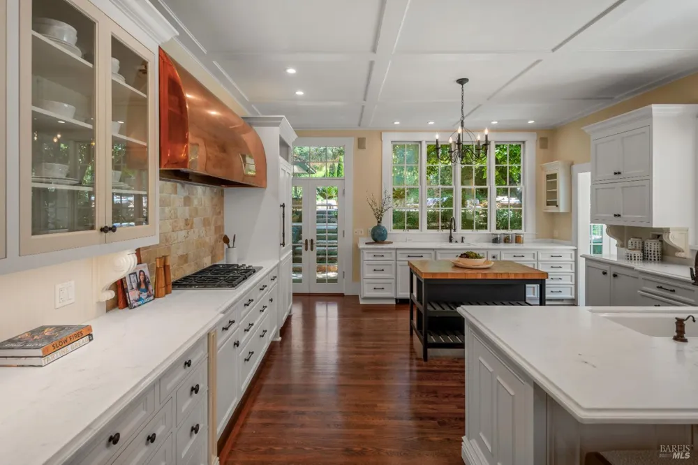 3242 Silverado Trail St. Helena, CA 94574