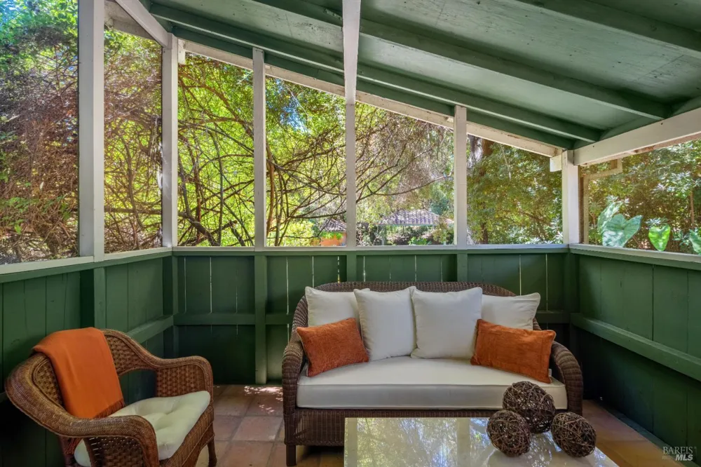 3242 Silverado Trail St. Helena, CA 94574