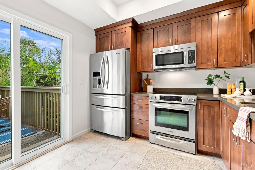 8 Chaucer Court Mill Valley, CA 94941