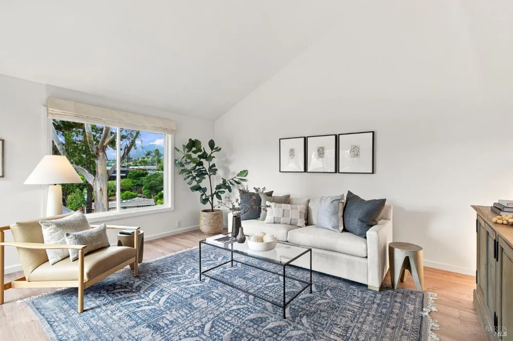 8 Chaucer Court Mill Valley, CA 94941