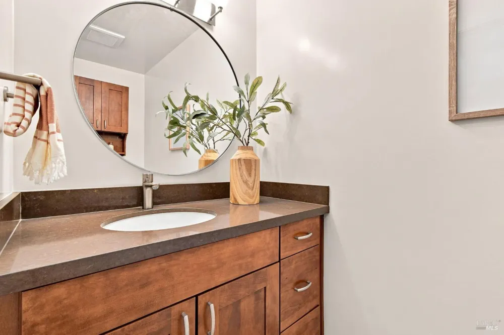 8 Chaucer Court Mill Valley, CA 94941