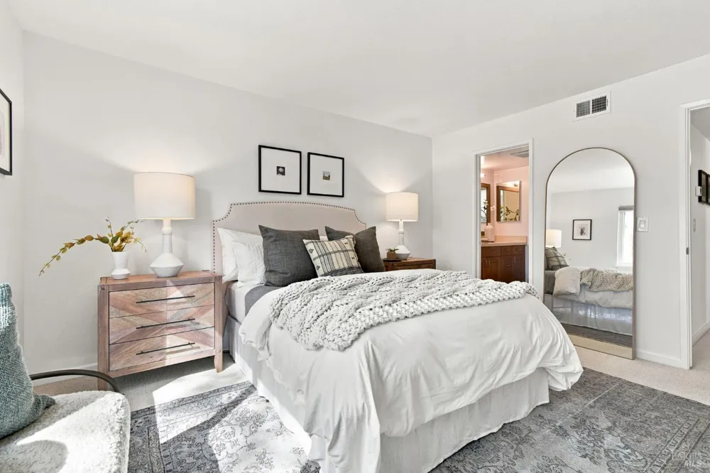 8 Chaucer Court Mill Valley, CA 94941